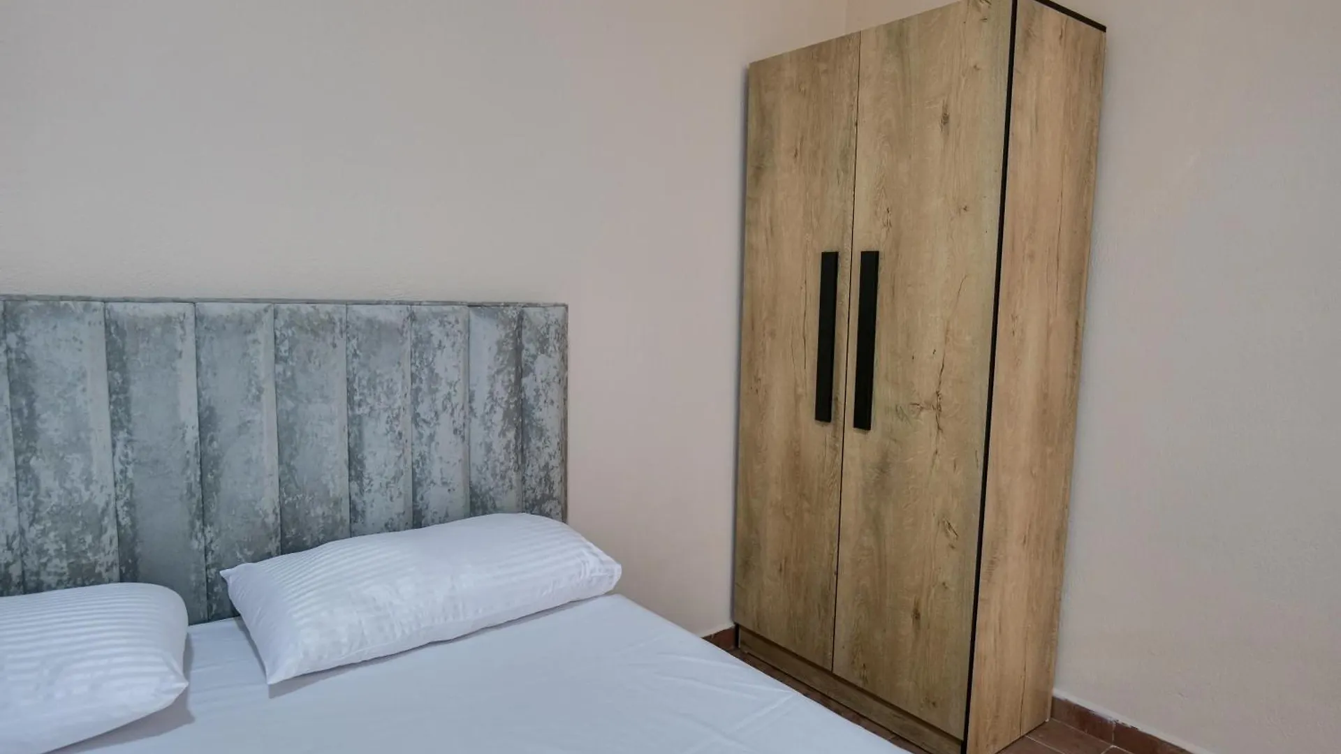 Blu Apart Hotel Durres 0*,  Albania
