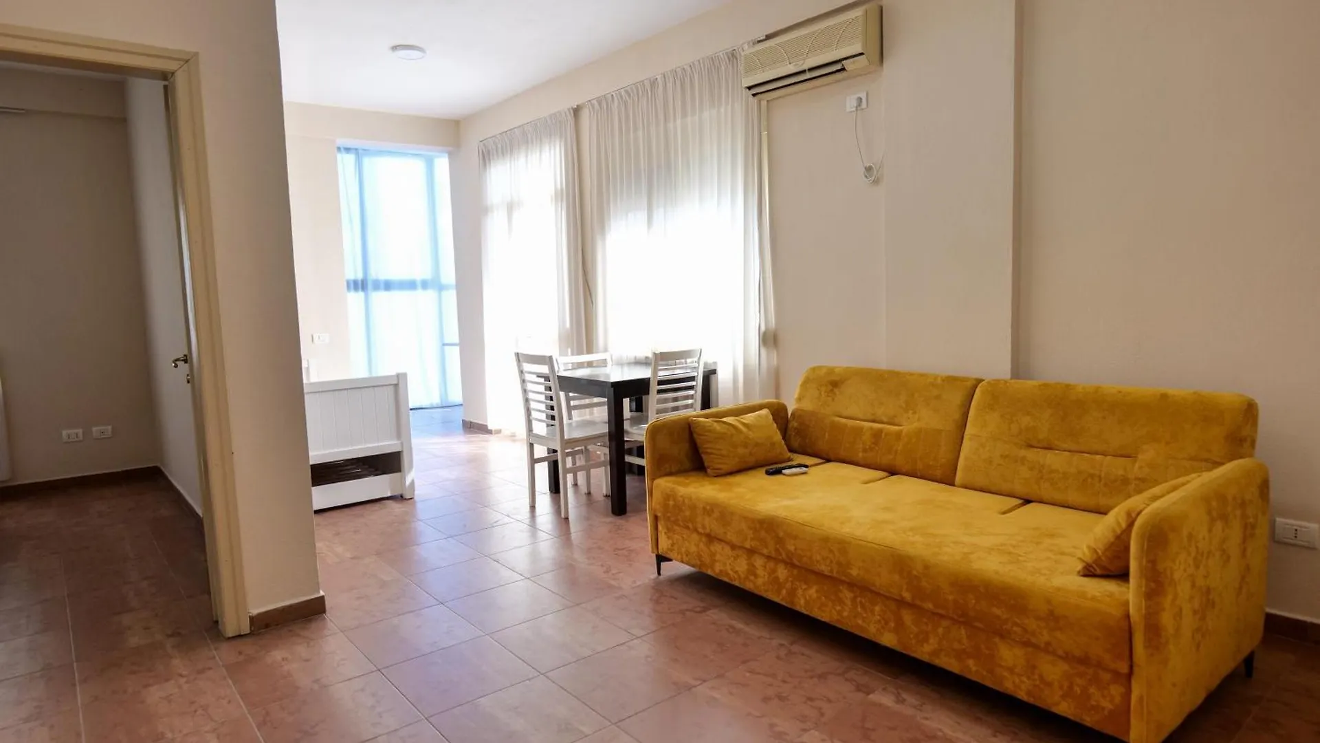 Ξενοδοχείο με διαμερίσματα Blu Apart Hotel Δυρράχιο Αλβανία
