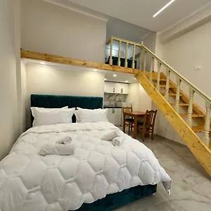  Hotel Troy